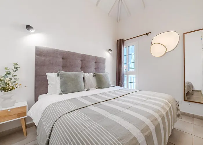 アパート Yucca Park Duplex アデヘ